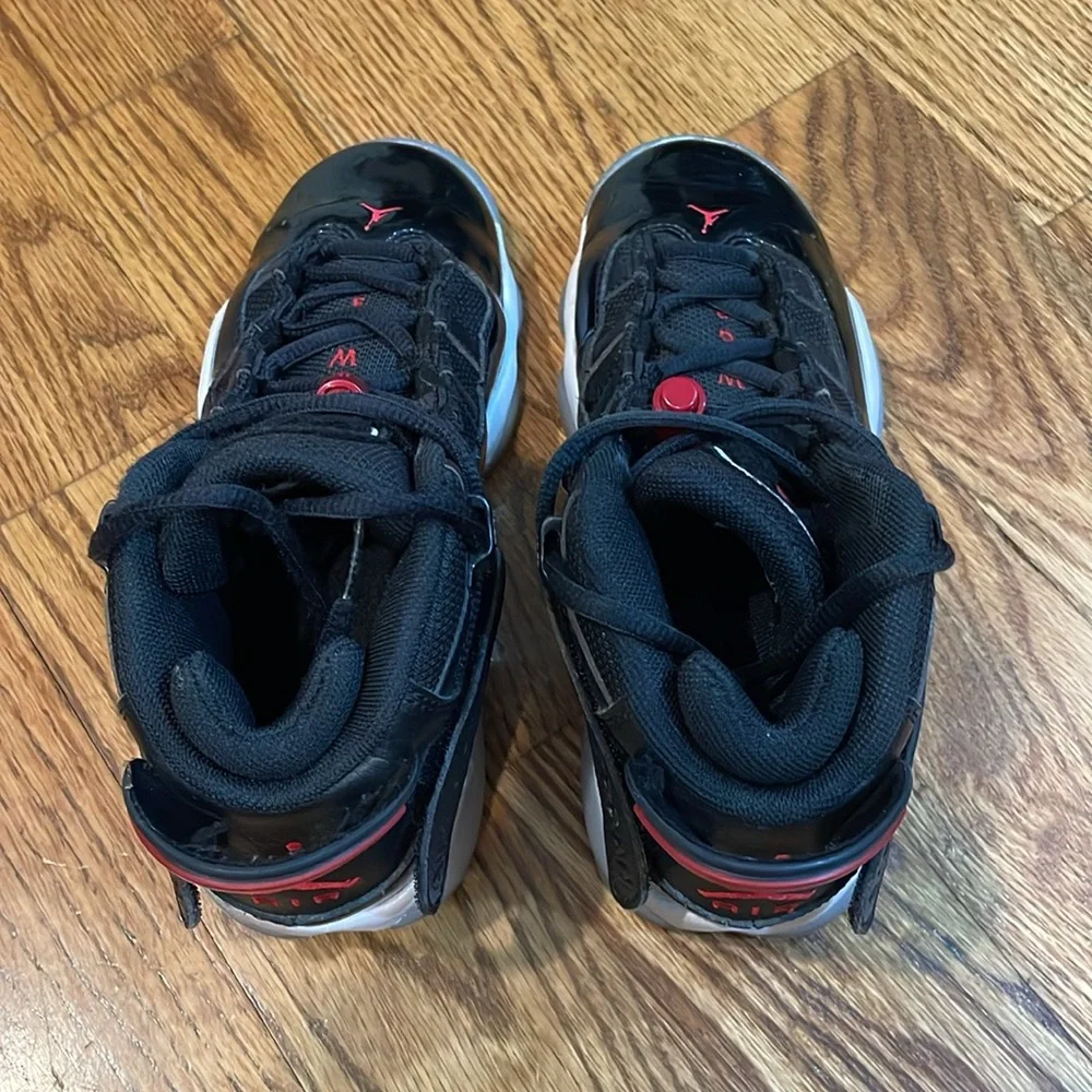 Jordan 6 Rings Black/Gym Red/White Sneakers. Size 3.5Y. Excellent Condition.